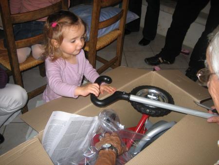 un beau tricycle rouge !